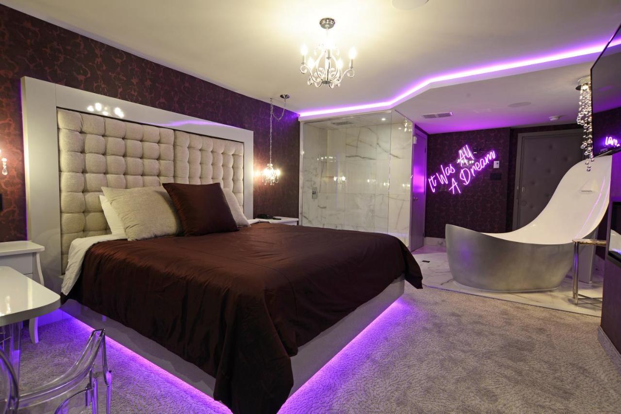 Le Fabreville Motel & Suites Laval Bagian luar foto